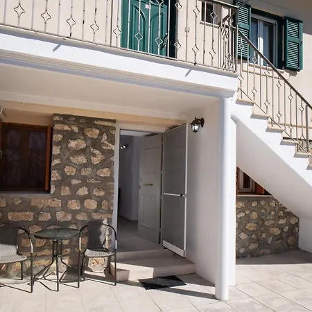 Boursinos Cozy Apartments Lefkada City Exterior photo
